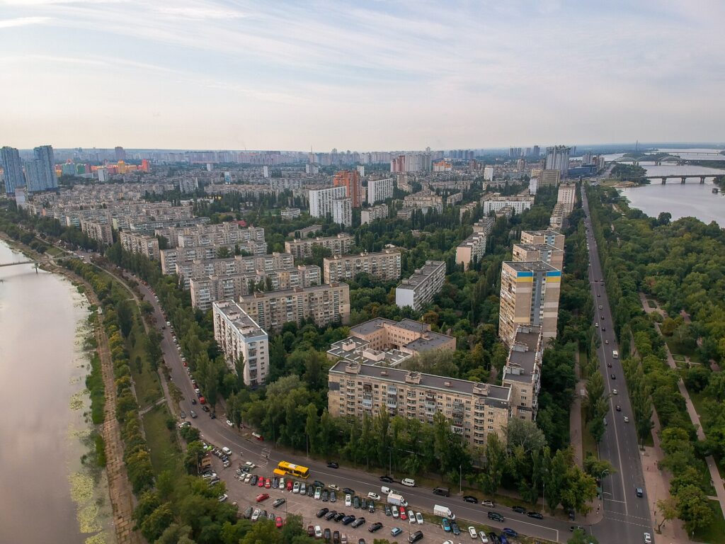 File:2019-07-23 Rusanivka, Kyiv.jpg