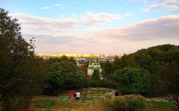 Дарницький