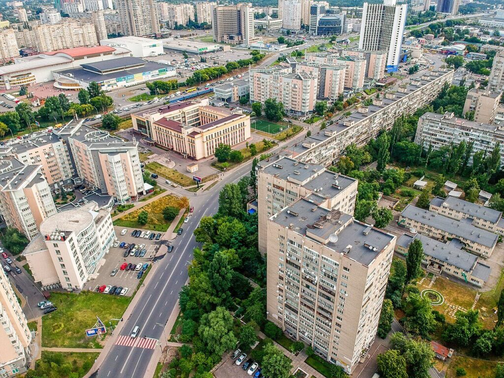 Лівобережний масив, Дніпровський район Києва — виклик сантехніка